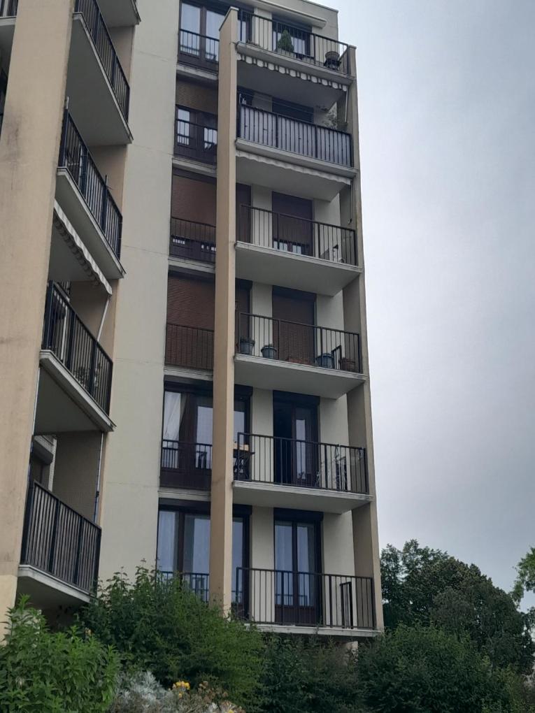 Chambre Confort Dans T3 Joué-lés-Tours Exteriör bild